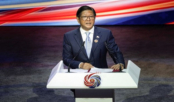 Presiden Filipina Ferdinand R. Marcos Jr. berucap pada Majlis Penutup Sidang Kemuncak ASEAN ke-47 dan Sidang Kemuncak Berkaitan di Pusat Konvensyen Kuala Lumpur/BERNAMA